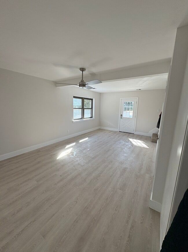 136 Albany Blvd, Unit 17E in Atlantic Beach, NY - Building Photo - Building Photo