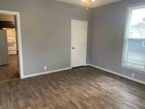 512 Radnor St, Unit B in Nashville, TN - Building Photo - Building Photo