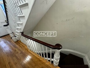 62 W Cedar St in Boston, MA - Building Photo - Building Photo