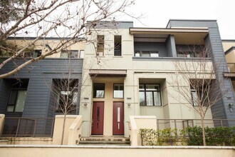 3727 Heron Way in Palo Alto, CA - Building Photo - Building Photo