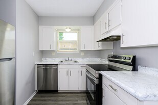 Parkville Place Apartments in Parkville, MO - Building Photo