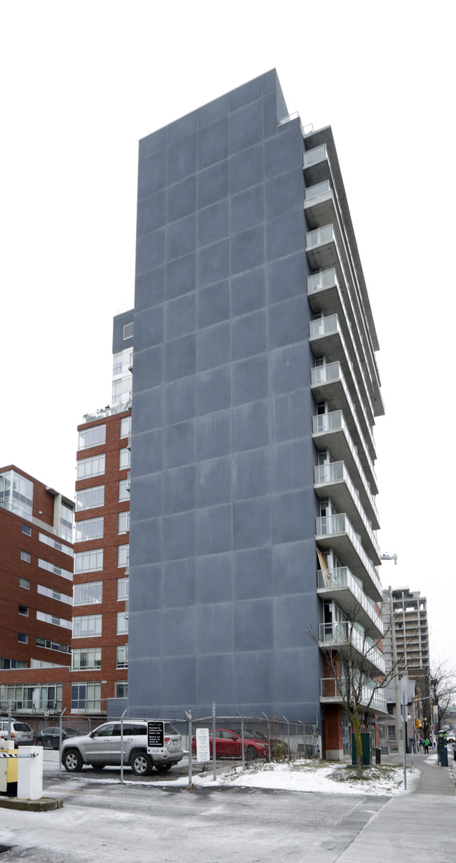 The East Market Phase I in Ottawa, ON - Building Photo - Building Photo