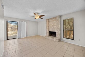 9024 Sawtooth Ln in Austin, TX - Building Photo - Building Photo
