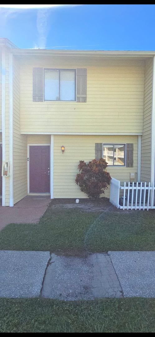 property at 22640 Watersedge Blvd