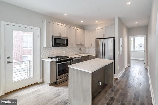 1013 S 20th St in Philadelphia, PA - Building Photo - Building Photo