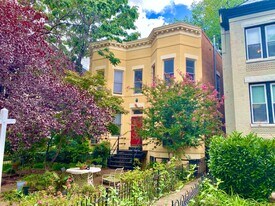 326 North Carolina Ave SE in Washington, DC - Building Photo