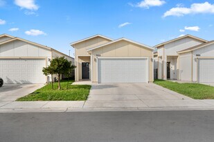 2708 Kerria Ave in McAllen, TX - Building Photo