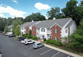 Forest Ridge in Bloomington, IN - Foto de edificio - Building Photo