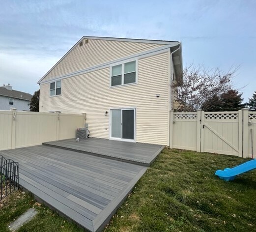 44 Spyglass Ct in East Windsor, NJ - Building Photo - Building Photo