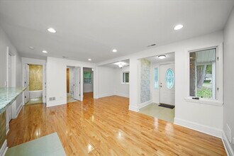 37936 N Wilson Ave in Beach Park, IL - Building Photo - Building Photo