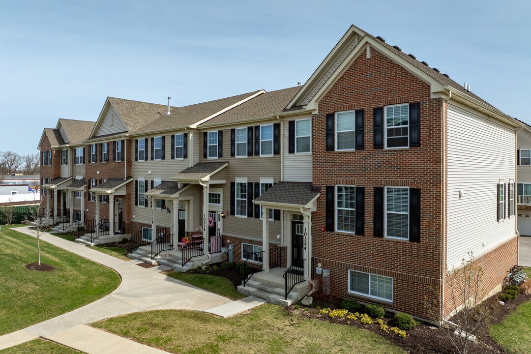 10324 Kerry Ridge Ct in Chicago Ridge, IL - Building Photo