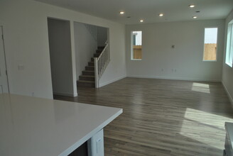 7480 Moon Dream Wy in Roseville, CA - Building Photo - Building Photo