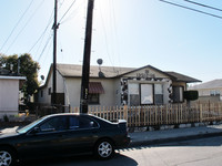 13512 Cerise Ave in Hawthorne, CA - Foto de edificio - Building Photo