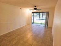 11453 NW 39th Ct, Unit 111 in Coral Springs, FL - Foto de edificio - Building Photo