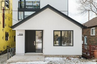 506 Scarborough Rd in Toronto, ON - Building Photo