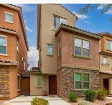 2031 N 77th Ln in Phoenix, AZ - Building Photo