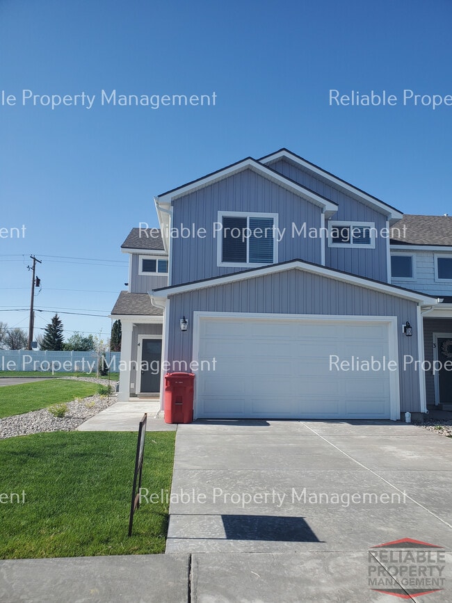 property at 1122 Jaylee Dr