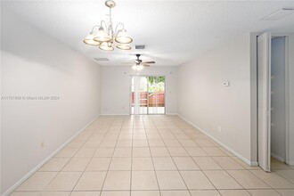 2693 Lake Haven Rd in West Palm Beach, FL - Building Photo - Building Photo