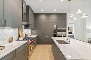 19355 N 73rd Way in Scottsdale, AZ - Building Photo