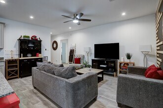 3838 Beltingham Bend Wy in Fulshear, TX - Foto de edificio - Building Photo