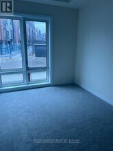 255 McLevin Ave in Toronto, ON - Building Photo - Building Photo