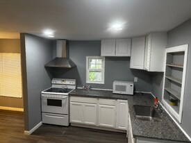 8906 Lockwood Dr in Houston, TX - Building Photo