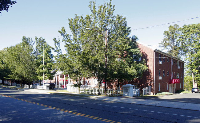 The Parkridge I in Bridgeport, CT - Foto de edificio - Building Photo