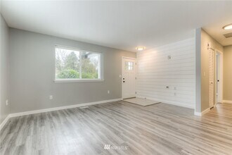 9206 144th St Ct NW in Gig Harbor, WA - Building Photo - Building Photo