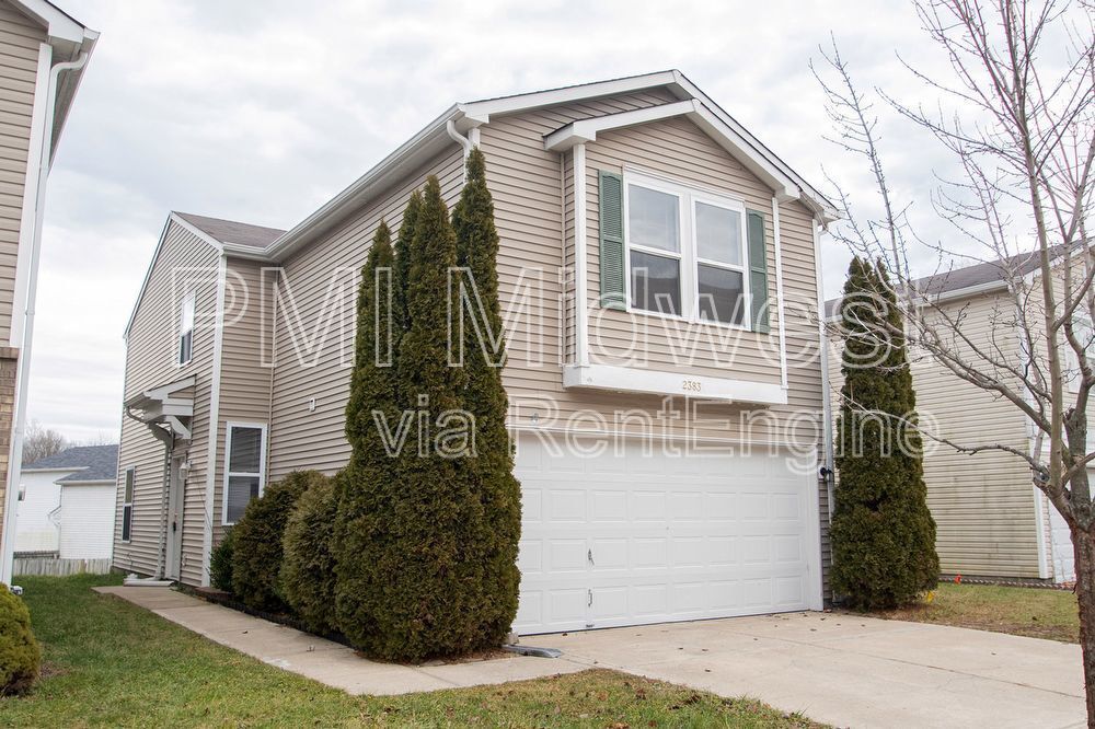 2383 Layton Ln in Greenfield, IN - Foto de edificio