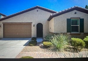 5023 E Desert Forest Trail in Cave Creek, AZ - Building Photo