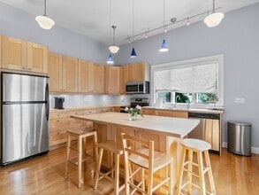22 Eulita Ter, Unit 22 in Boston, MA - Building Photo - Building Photo