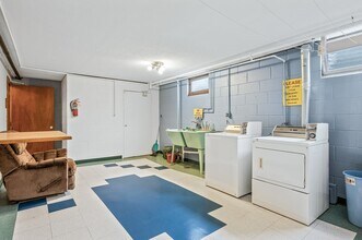 9001 18th Ave S in Bloomington, MN - Building Photo - Building Photo