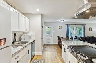5620 Maple Ln in Rowlett, TX - Building Photo - Building Photo