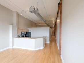 200 Main St, Unit 610 in Kansas City, MO - Foto de edificio - Building Photo