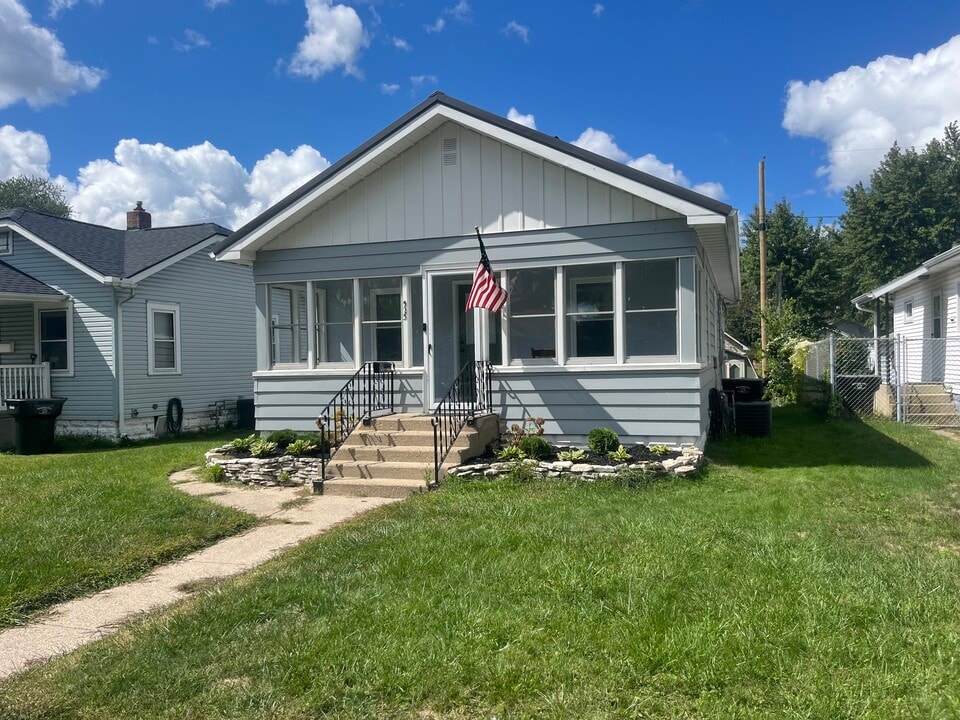 525 S 33rd St in South Bend, IN - Foto de edificio