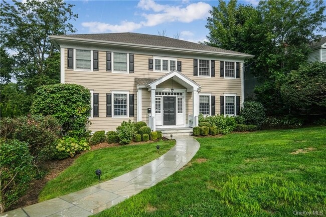 property at 9 Oak Way