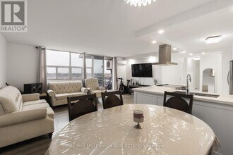 2645 Kipling Ave in Toronto, ON - Building Photo - Building Photo