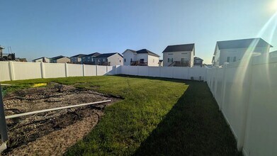 7386 18th St S in Fargo, ND - Building Photo - Building Photo