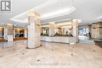 2759 Carousel Crescent in Ottawa, ON - Building Photo - Building Photo