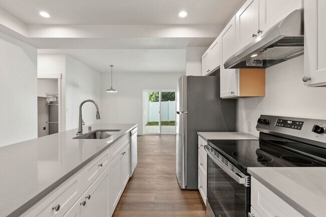 1817 W Chelan Ave-Unit -A in Spokane, WA - Foto de edificio - Building Photo