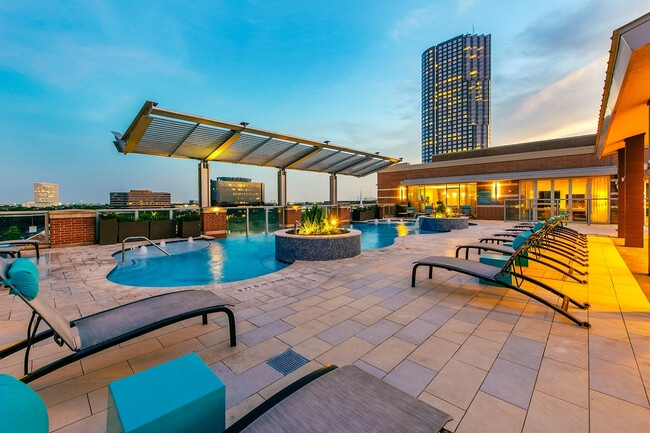 The William in Houston, TX - Foto de edificio - Building Photo