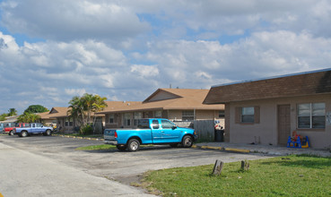 35th Street Apartments in Pompano Beach, FL - Building Photo - Building Photo