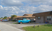 35th Street Apartments in Pompano Beach, FL - Foto de edificio - Building Photo