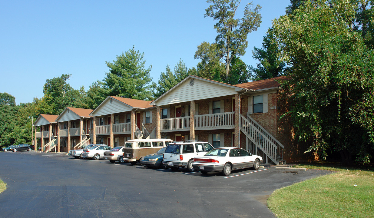 Stone Point Apartments in Winston-Salem, NC - Building Photo