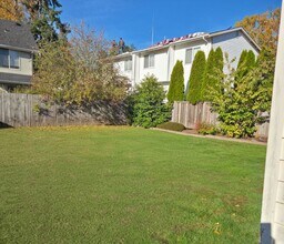 2815-2817 Undine St in Bellingham, WA - Building Photo - Building Photo