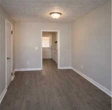 848 Wilson Cir SW in Marietta, GA - Building Photo - Building Photo