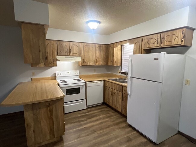 1051 S Lexington Ave in Springfield, MO - Building Photo - Building Photo