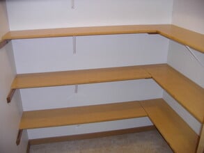 913 N 11th St, Unit LOWER UNIT in Manitowoc, WI - Building Photo - Building Photo