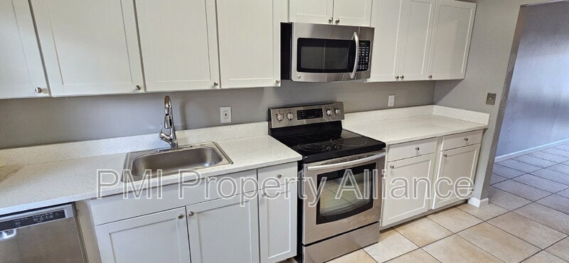 725 Northlake Blvd in Altamonte Springs, FL - Building Photo