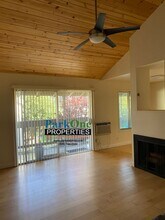 2742 Oak Rd in Walnut Creek, CA - Building Photo - Building Photo